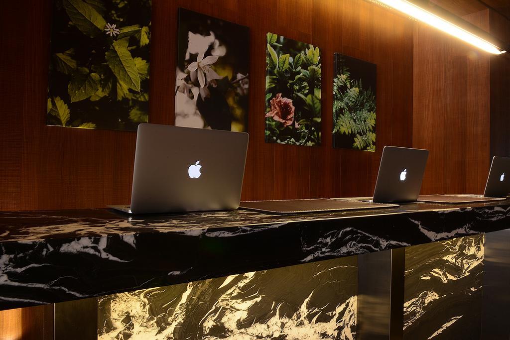 Inhouse Hotel Taichung Bagian luar foto