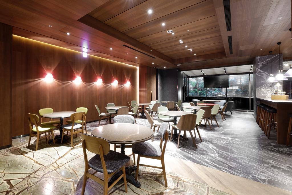 Inhouse Hotel Taichung Bagian luar foto