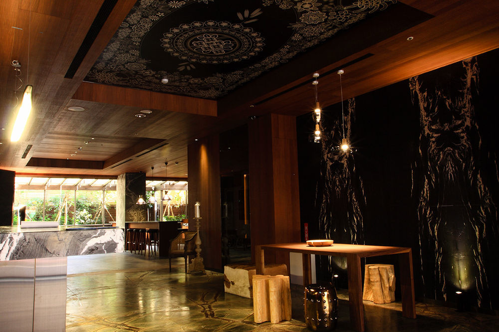 Inhouse Hotel Taichung Bagian luar foto